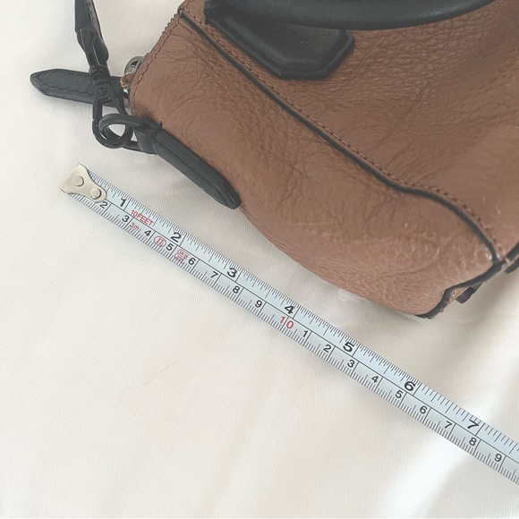 m i c h a e l k o r s - Picture 14 of 16